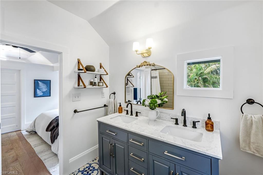 VALENCIA TERRACE - Residential