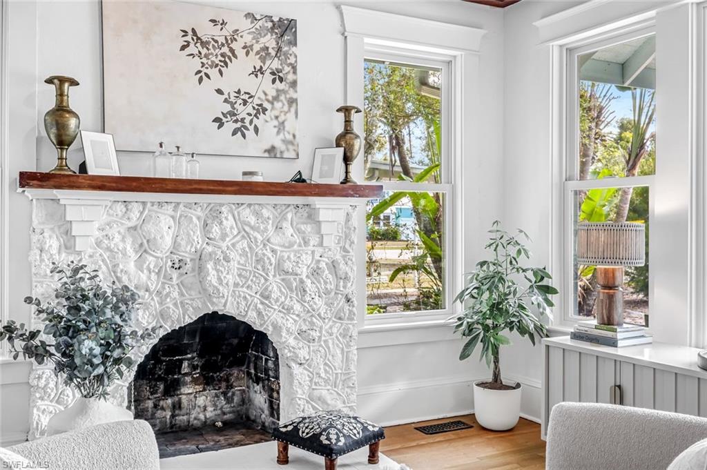 VALENCIA TERRACE - Residential