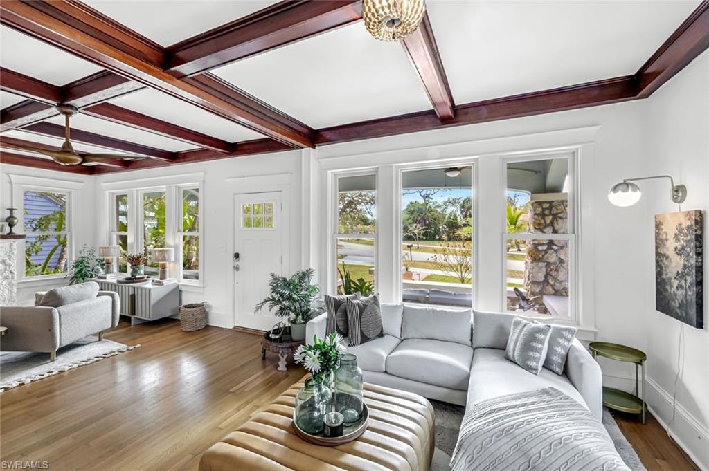 VALENCIA TERRACE - Residential