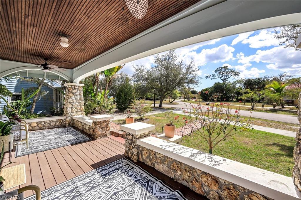 VALENCIA TERRACE - Residential