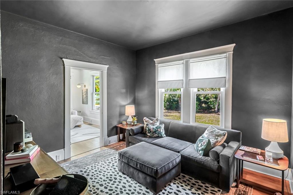 VALENCIA TERRACE - Residential