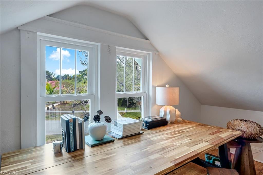 VALENCIA TERRACE - Residential