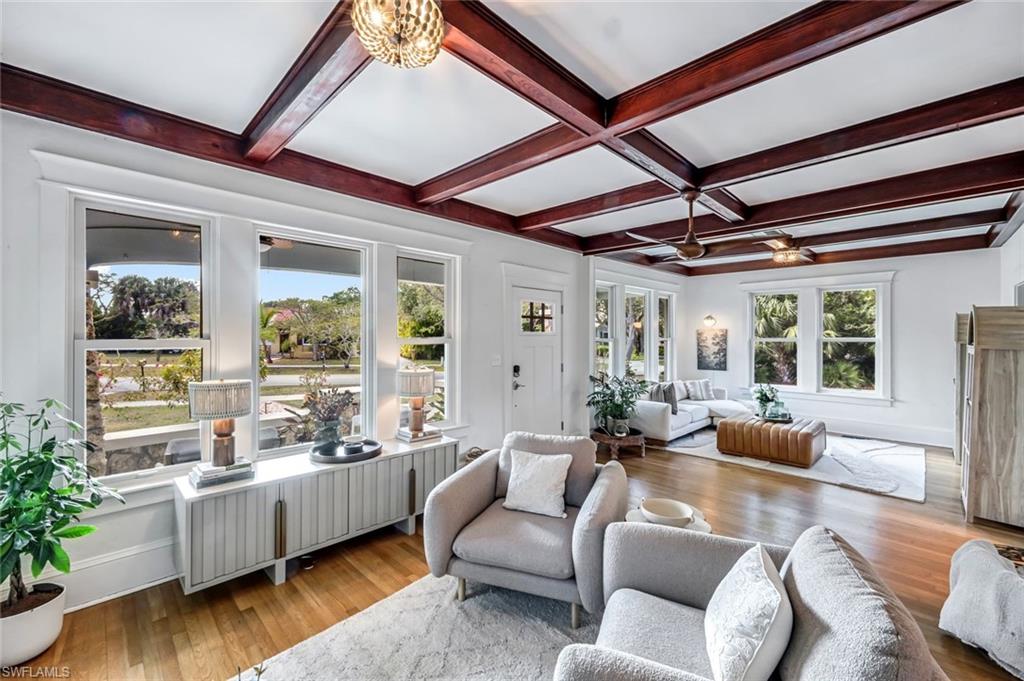 VALENCIA TERRACE - Residential