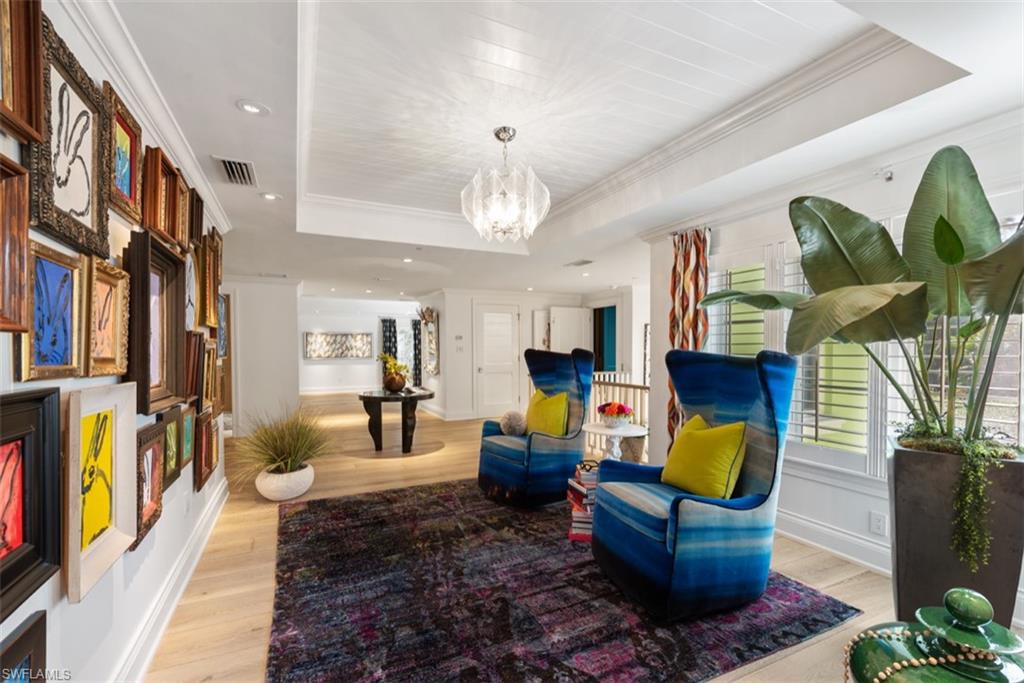 LUCAYA CAY - Residential