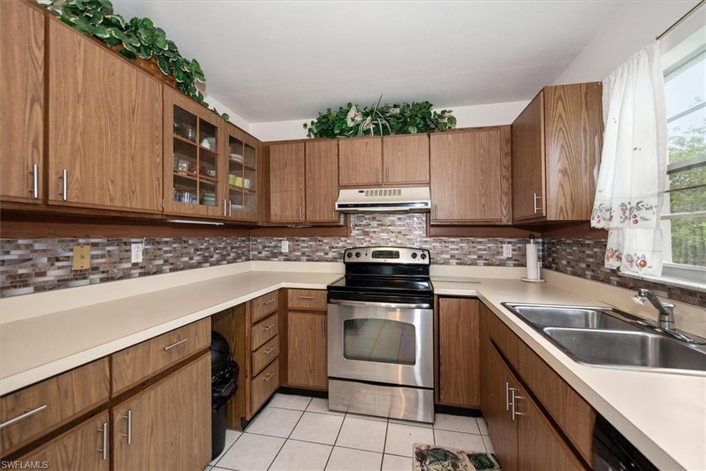 MYERLEE GARDENS CONDO - Residential