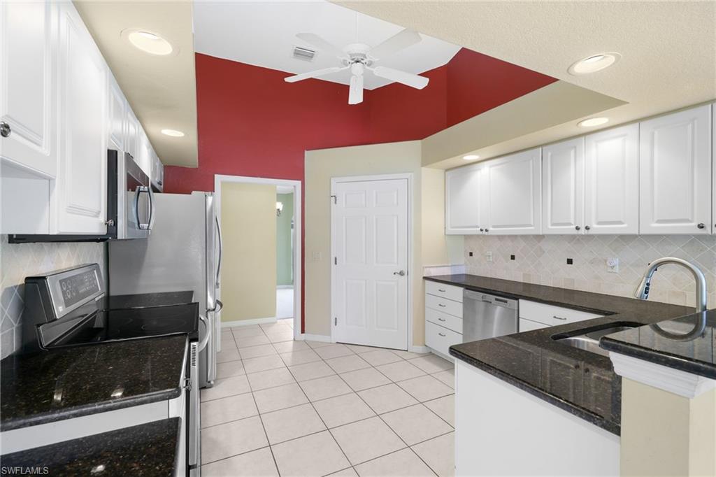 THE GROVES - Residential