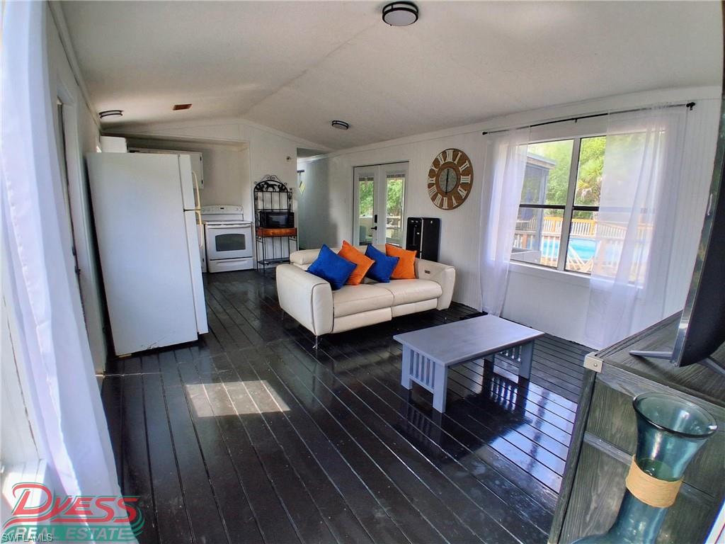 PIONEER PLANTATION - Residential