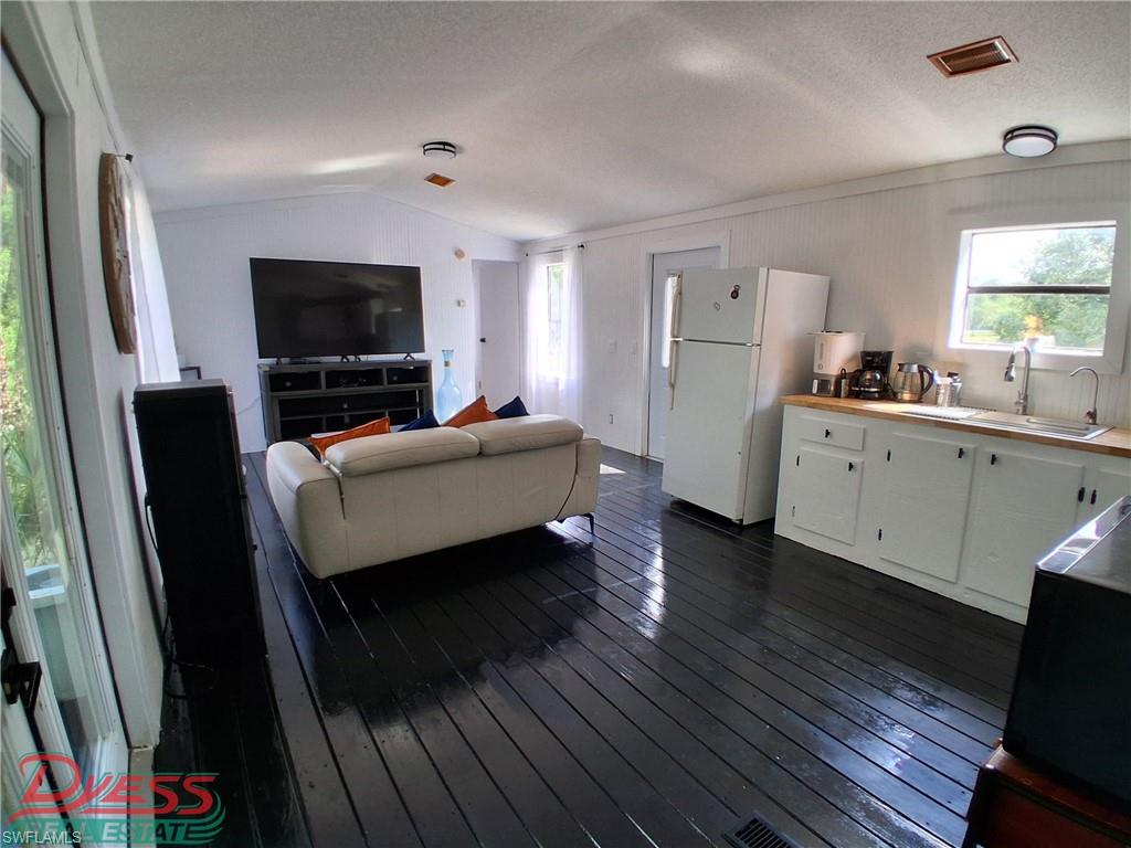 PIONEER PLANTATION - Residential