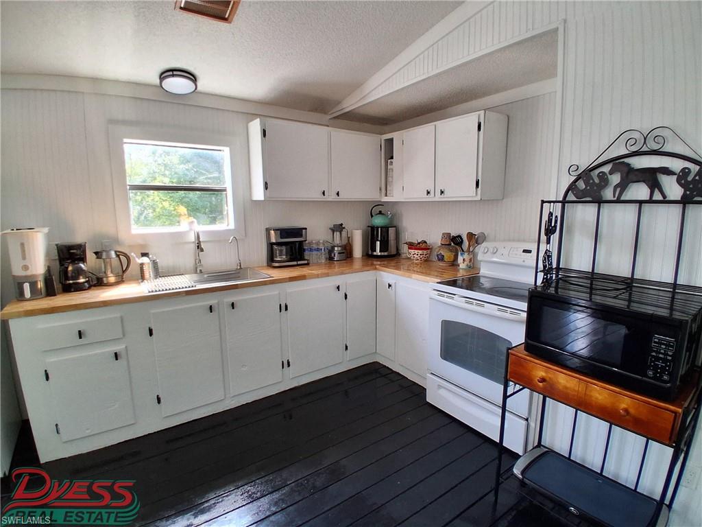 PIONEER PLANTATION - Residential