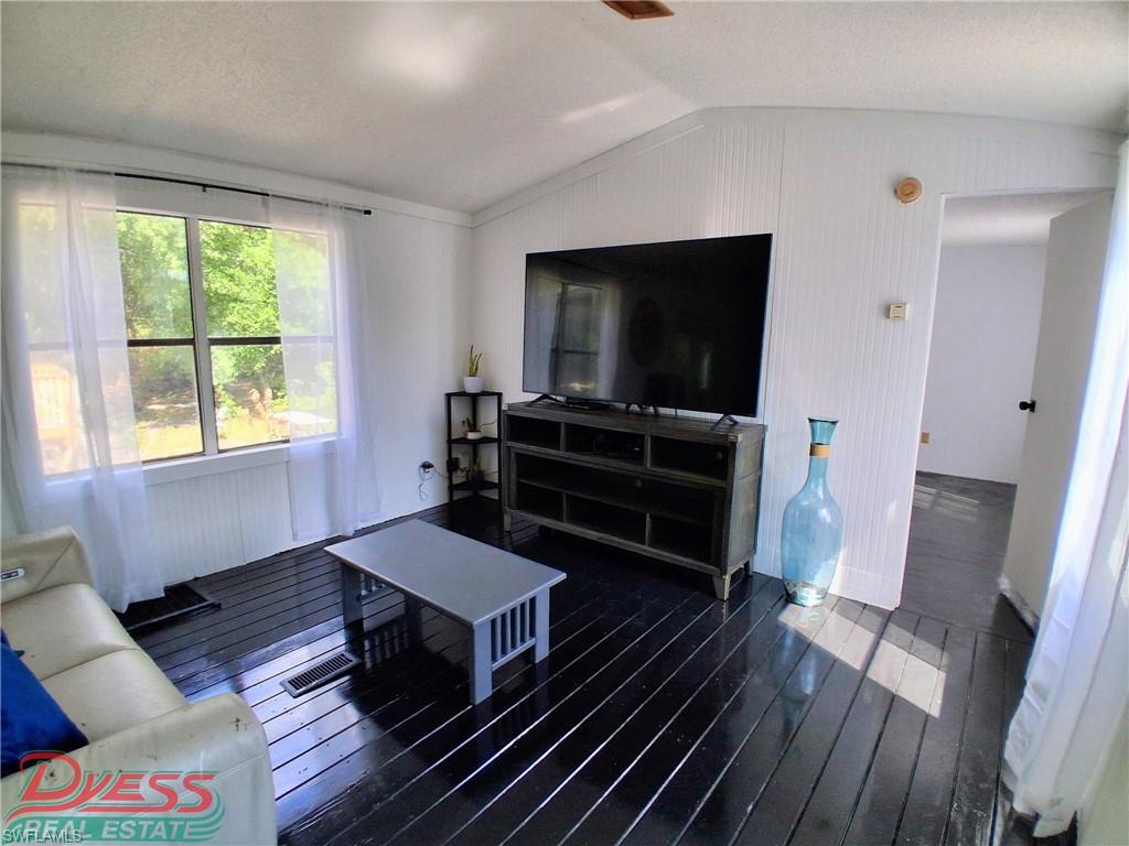 PIONEER PLANTATION - Residential