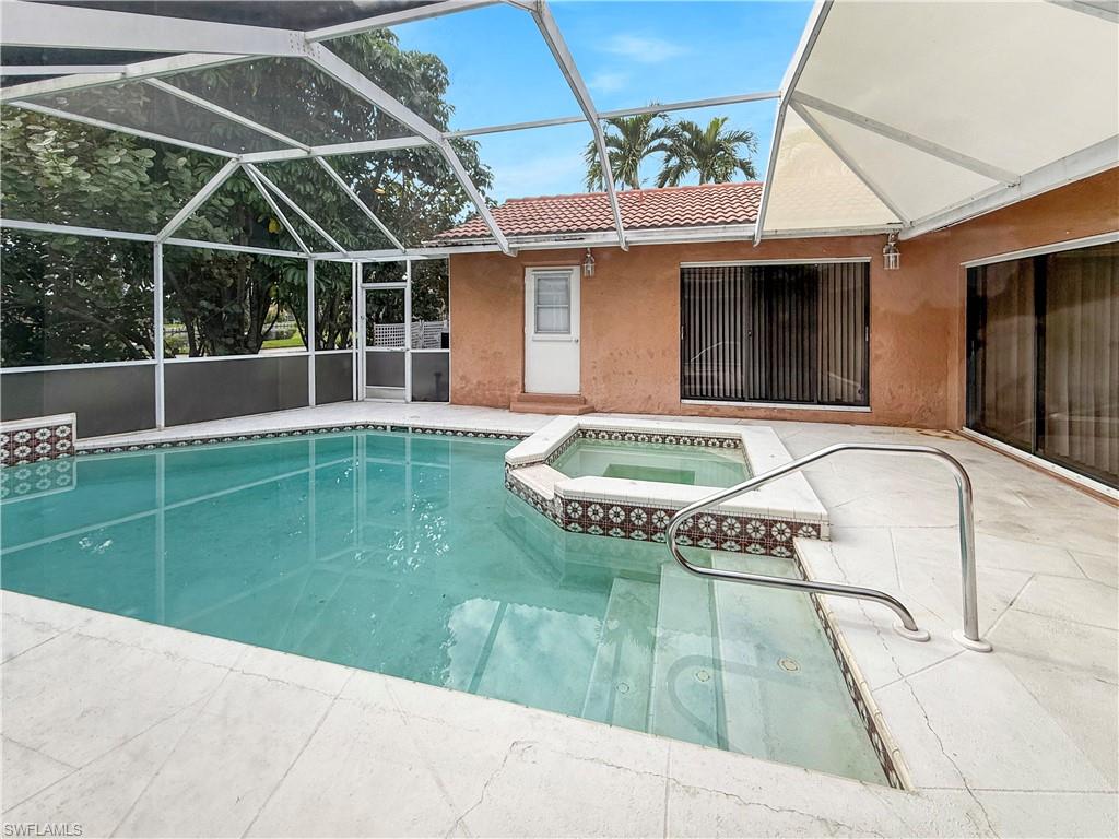 CALOOSA YACHT & RACQUET CLUB - Residential Lease