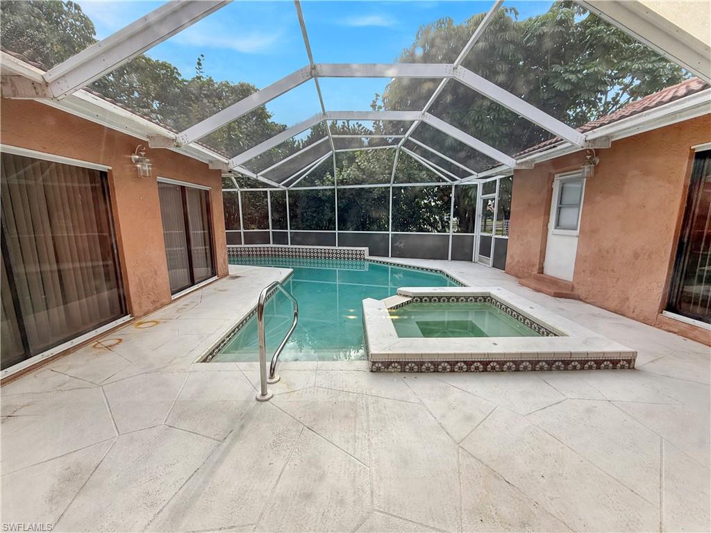 CALOOSA YACHT & RACQUET CLUB - Residential Lease