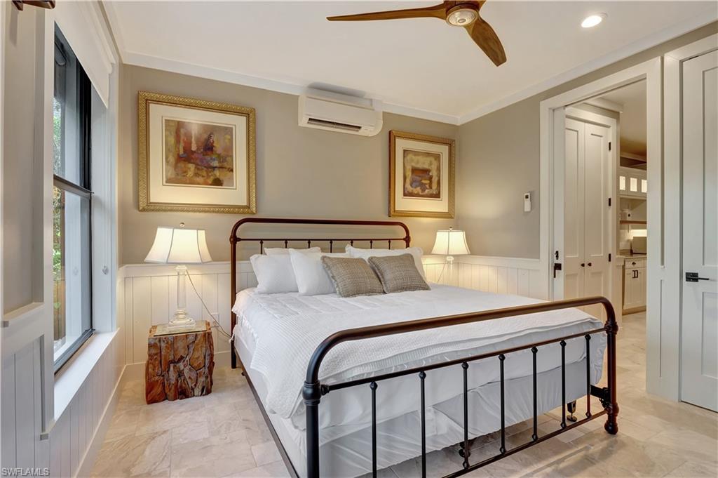 HIDEAWAY BEACH - Residential