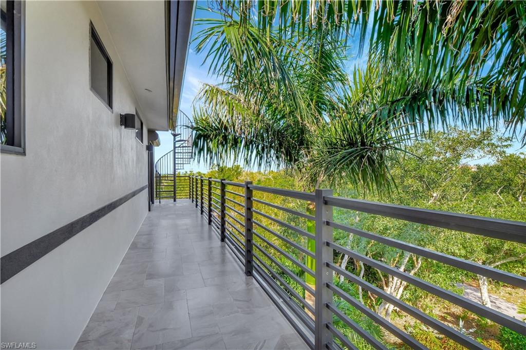 HIDEAWAY BEACH - Residential