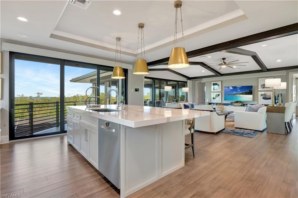 HIDEAWAY BEACH - Residential