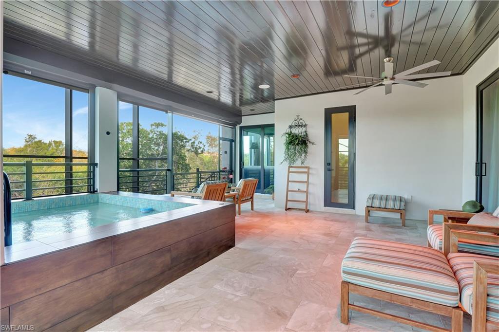 HIDEAWAY BEACH - Residential