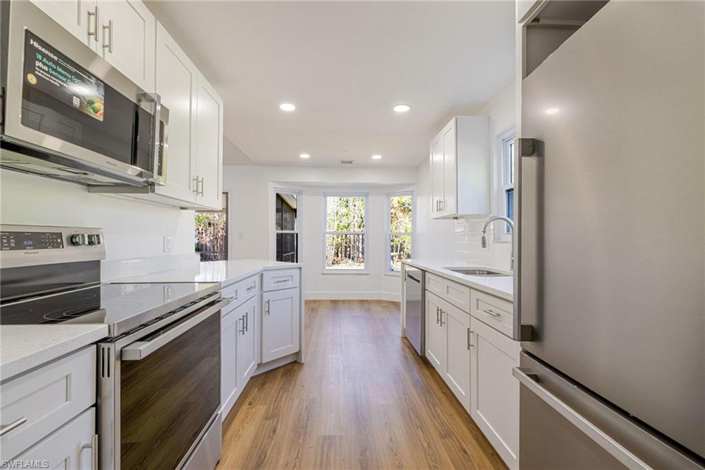 NAPLES TWIN LAKES - Residential