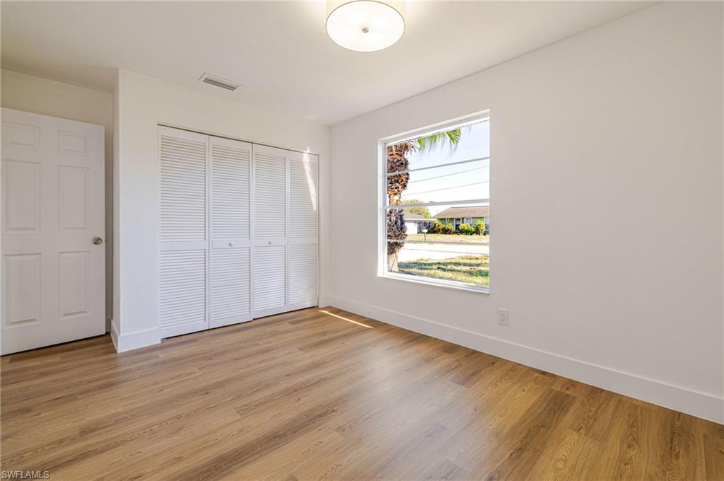 NAPLES TWIN LAKES - Residential