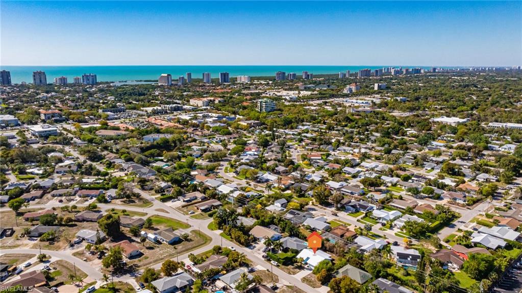 NAPLES TWIN LAKES - Residential