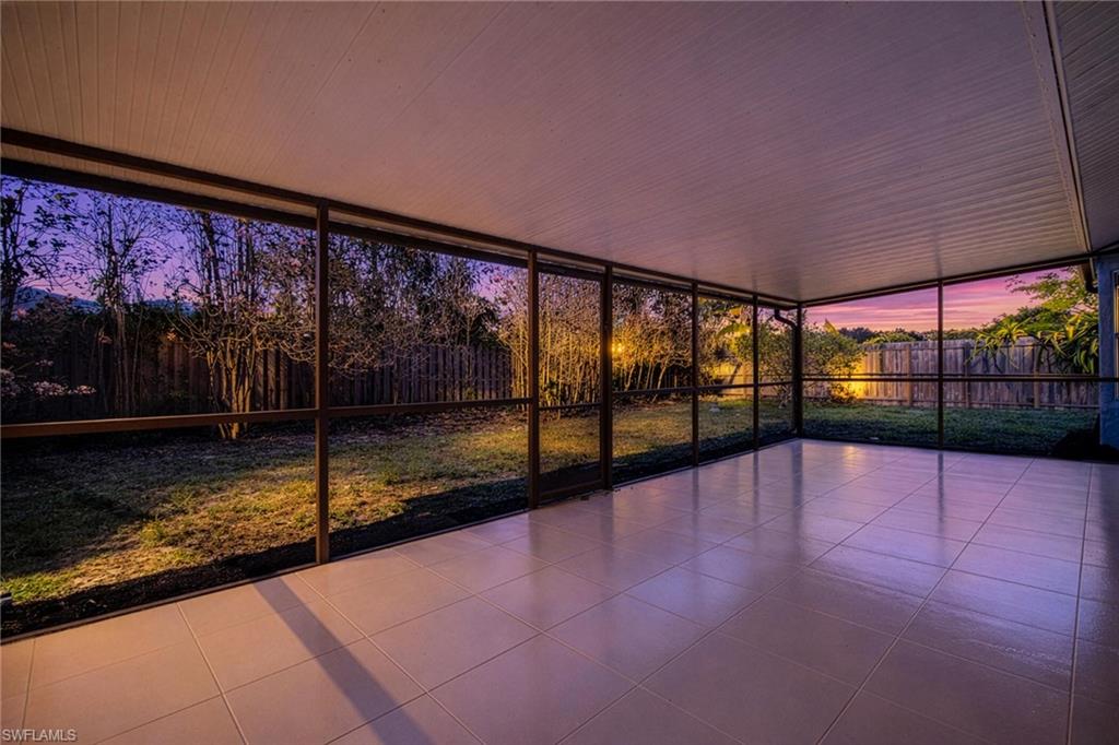 NAPLES TWIN LAKES - Residential