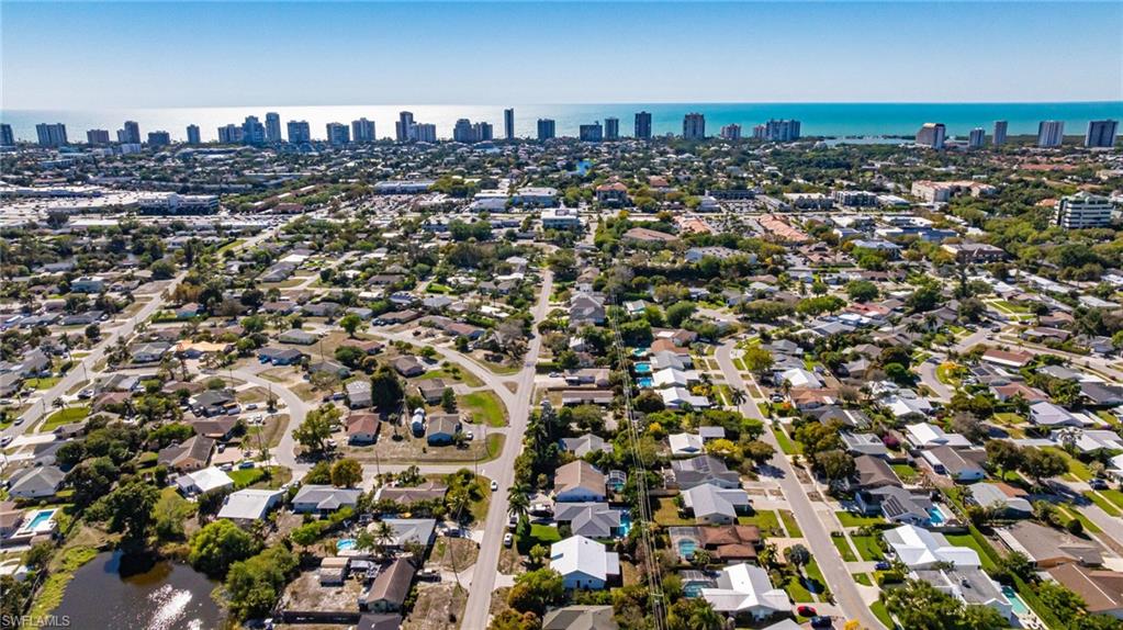 NAPLES TWIN LAKES - Residential