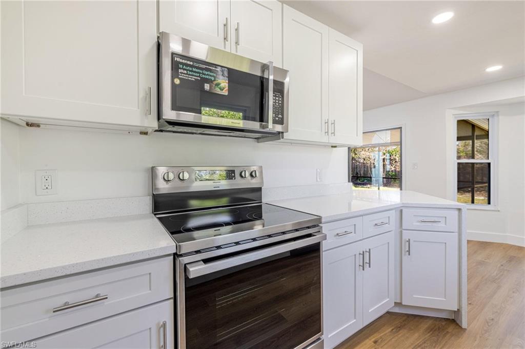 NAPLES TWIN LAKES - Residential