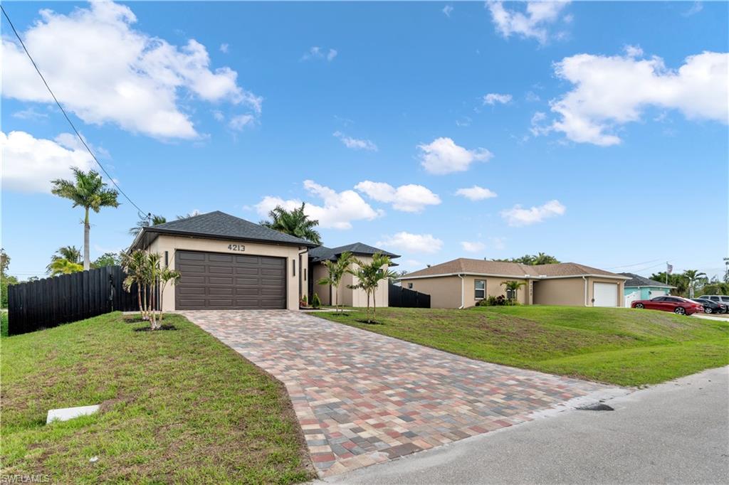 CAPE CORAL - Residential