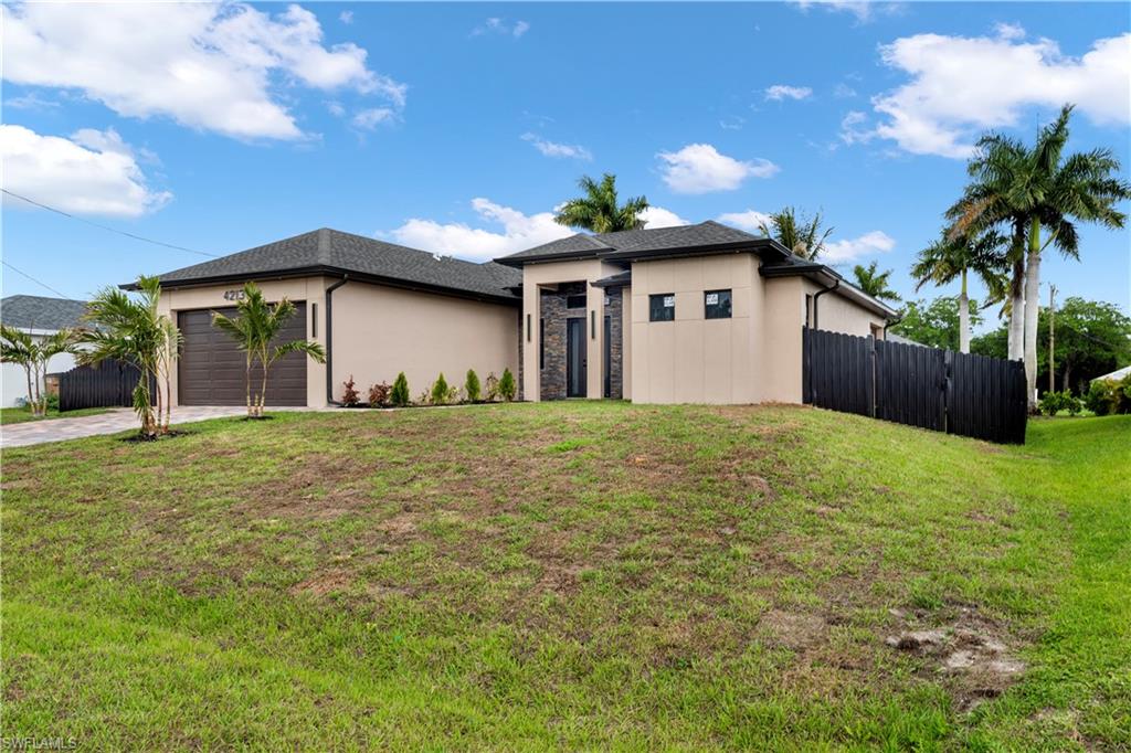 CAPE CORAL - Residential
