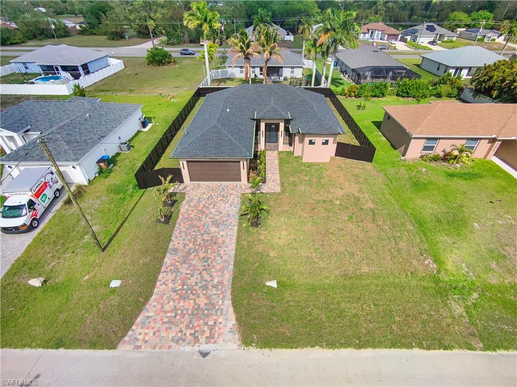 CAPE CORAL - Residential