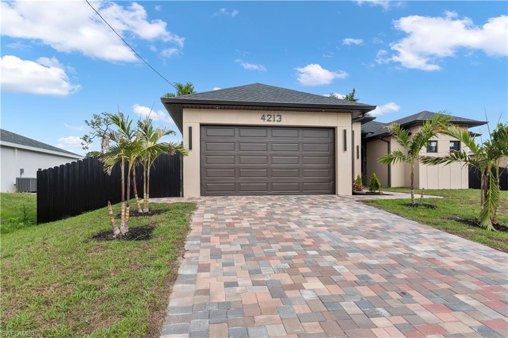 CAPE CORAL - Residential