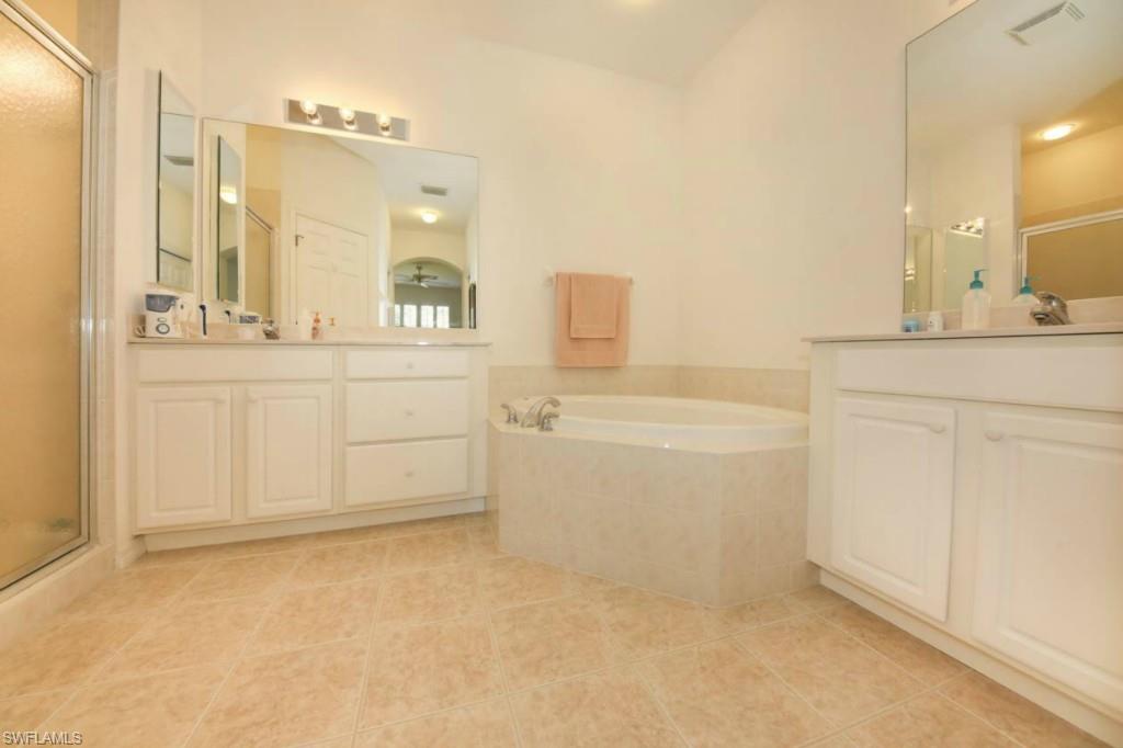 CASA DEL LAGO - Residential