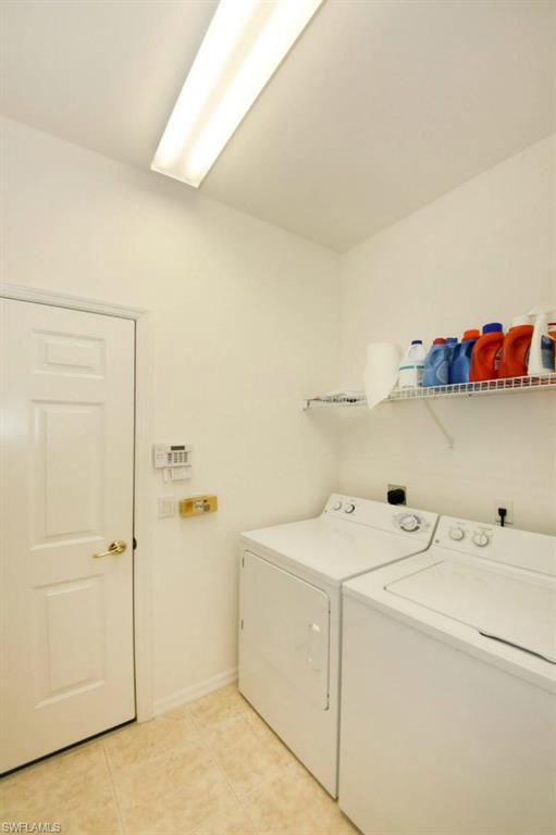 CASA DEL LAGO - Residential