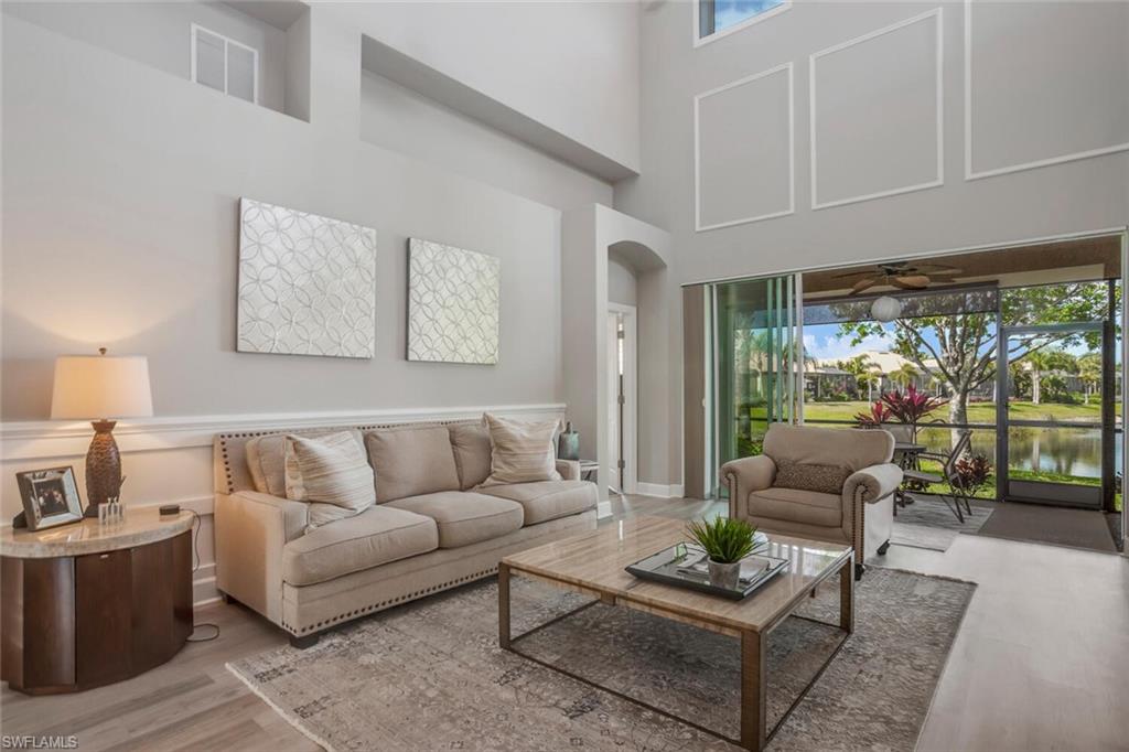 EMERSON SQUARE - Residential