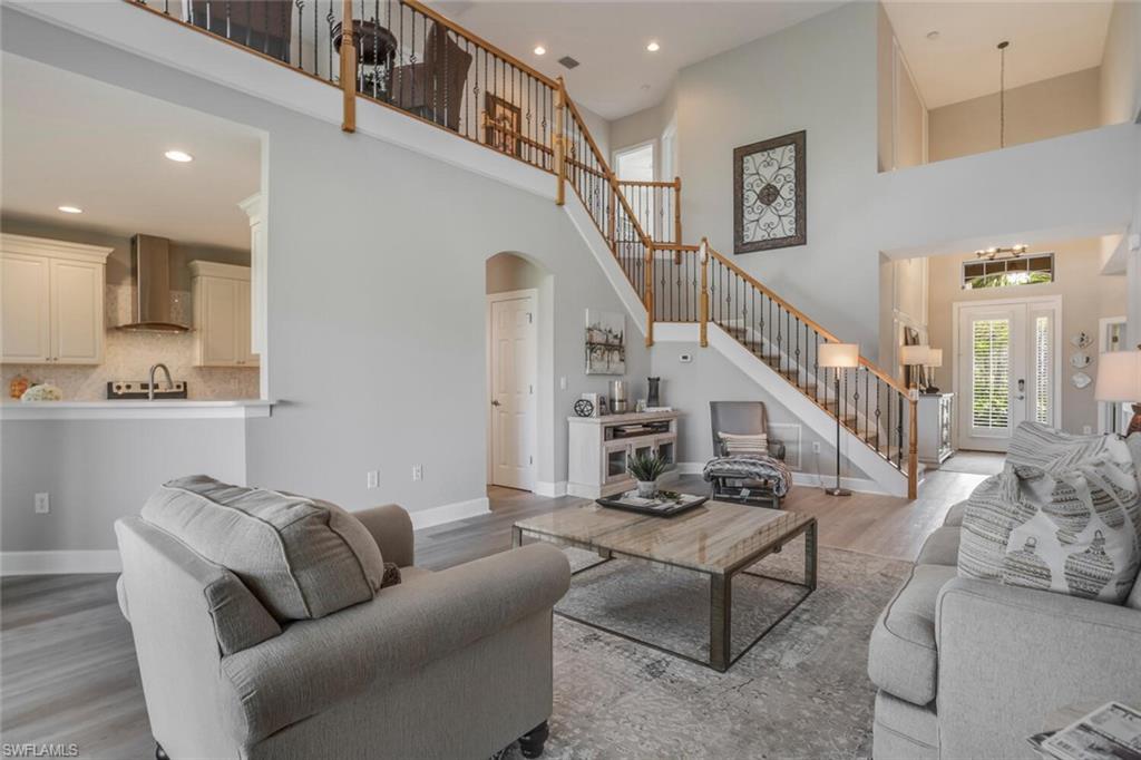 EMERSON SQUARE - Residential