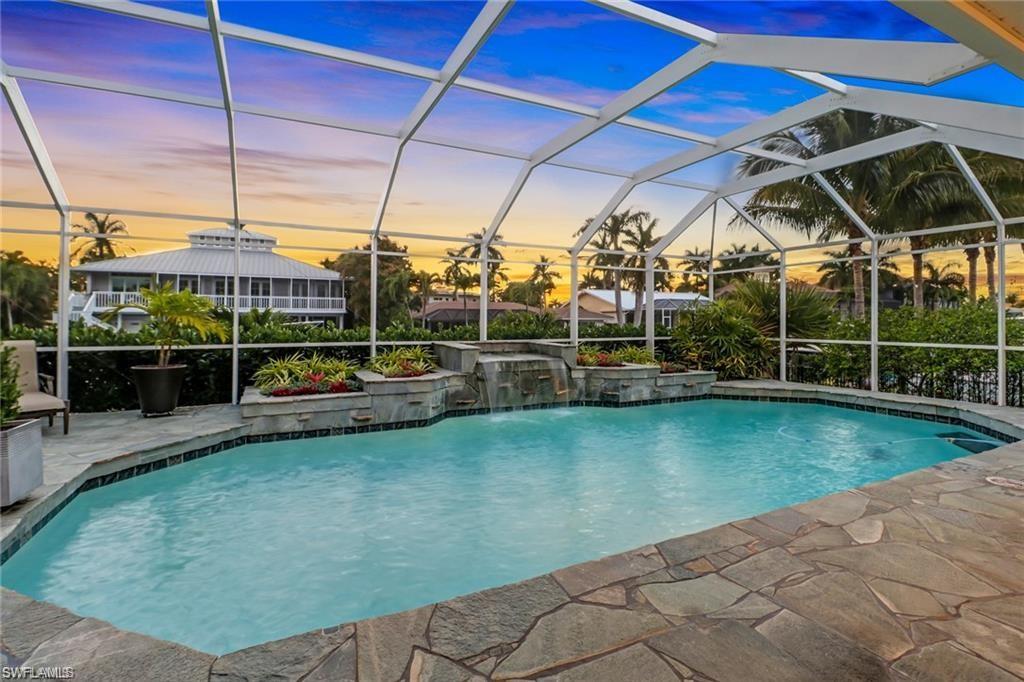 ROYAL HARBOR - Residential