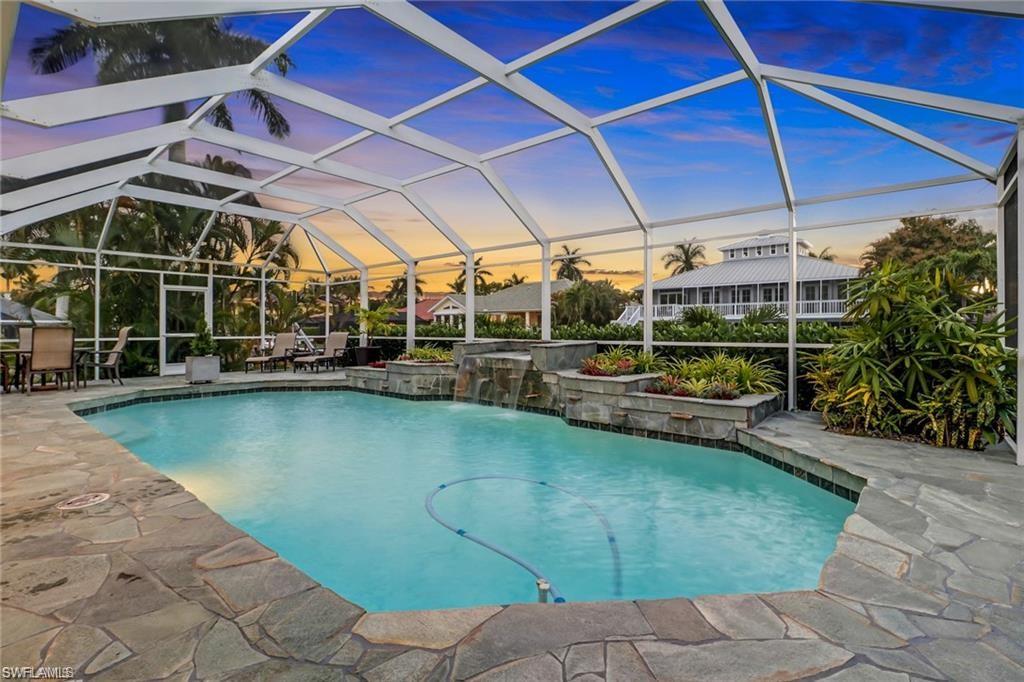 ROYAL HARBOR - Residential