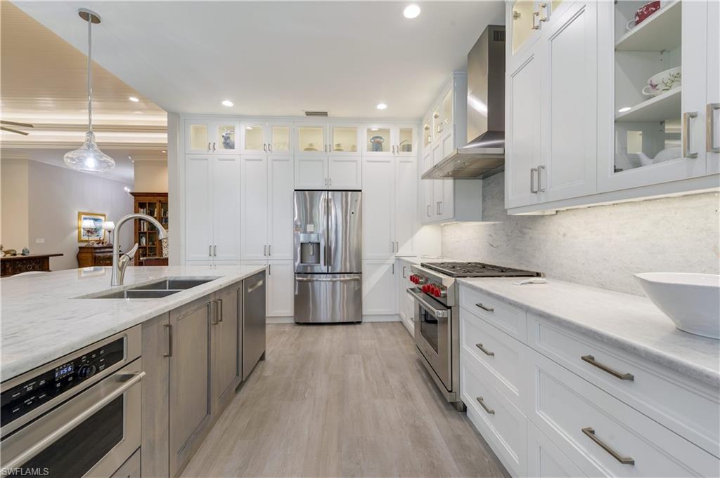 ROYAL HARBOR - Residential