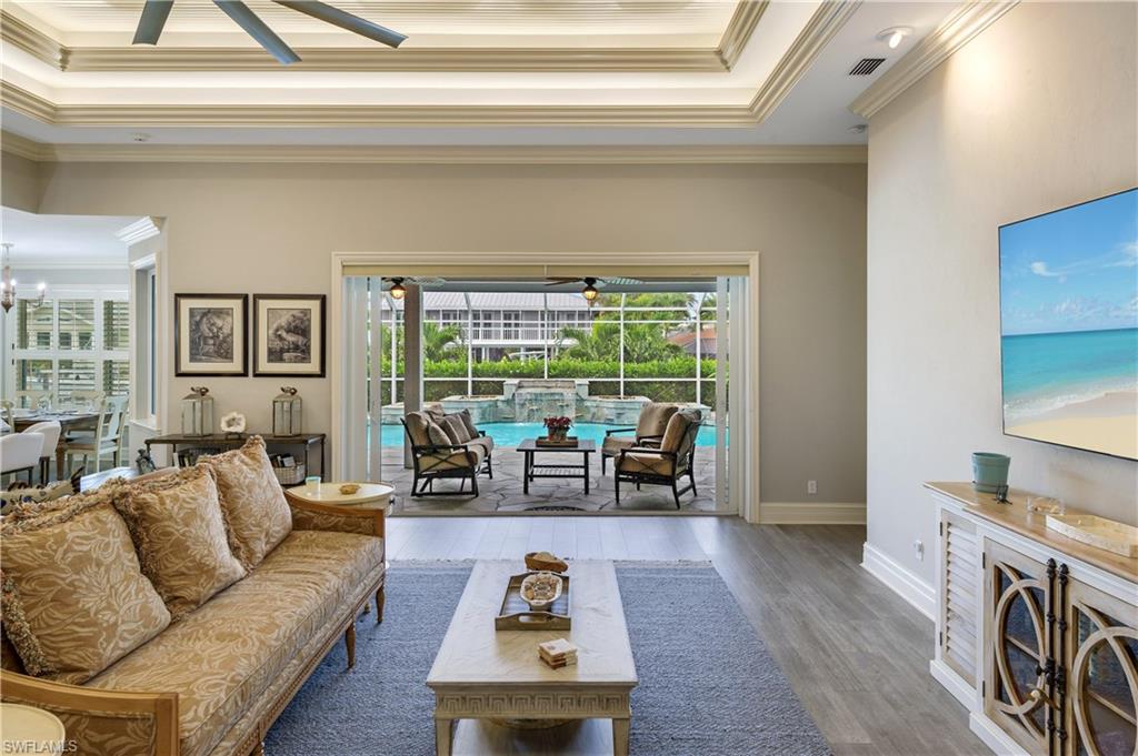 ROYAL HARBOR - Residential