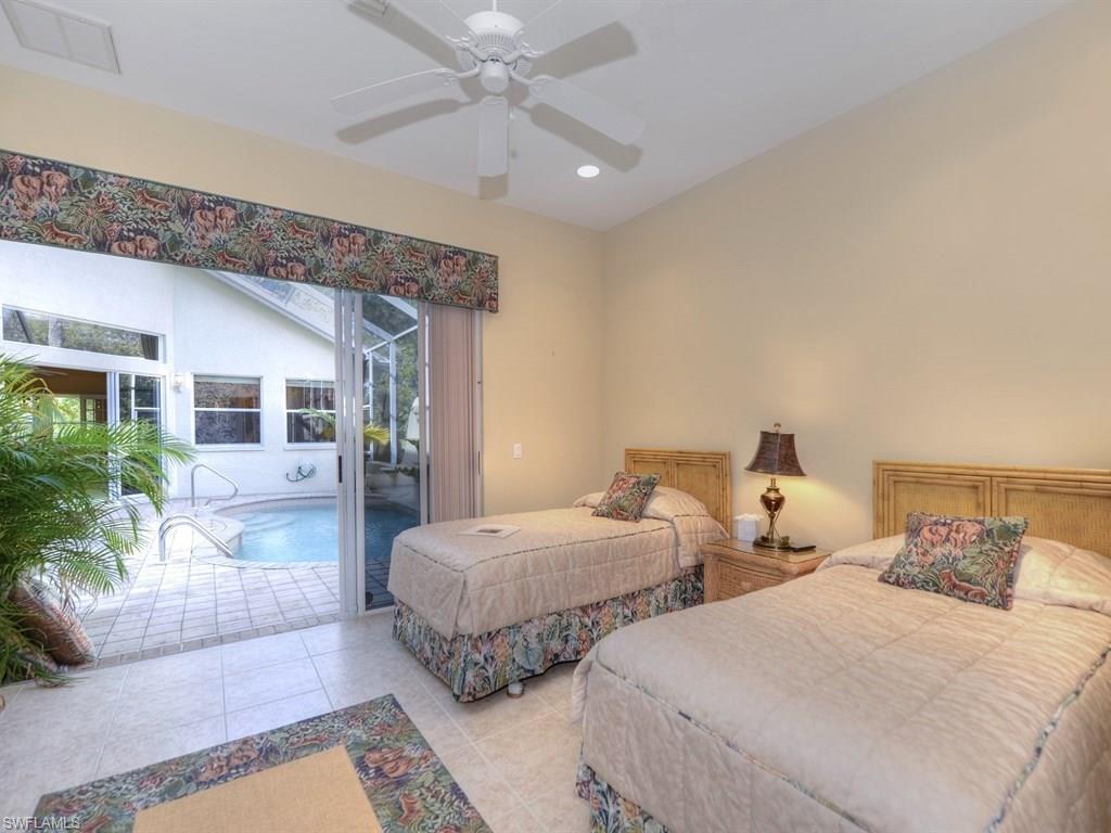 SPYGLASS POINTE - Residential