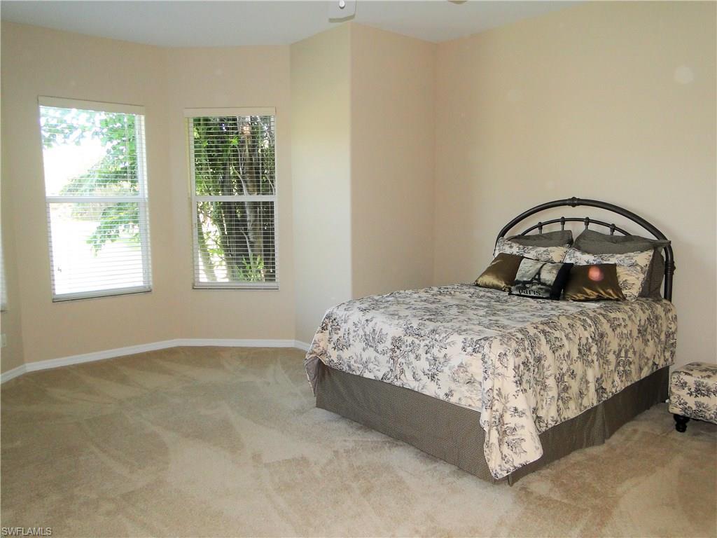 SPYGLASS POINTE - Residential