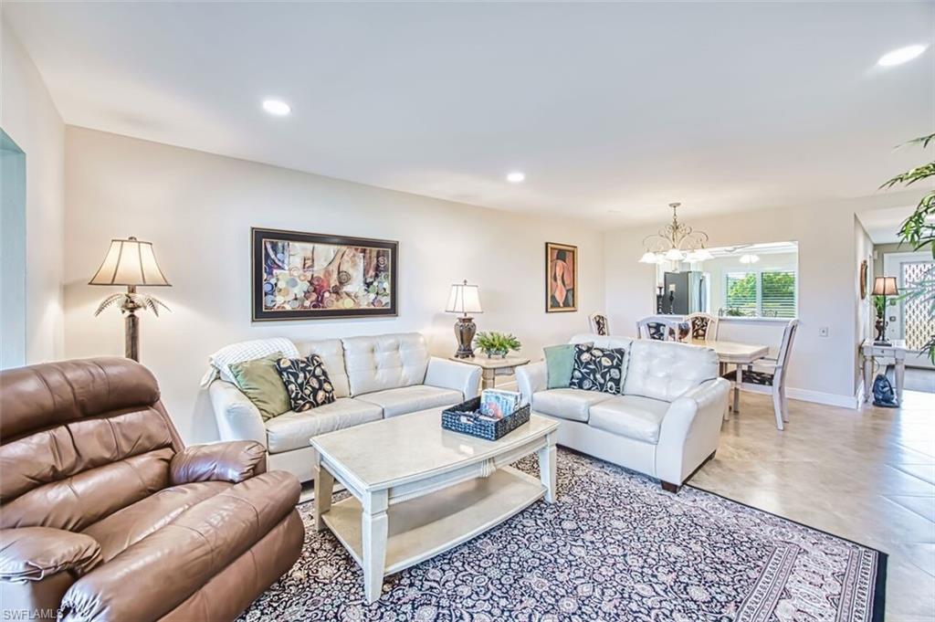 SEVEN LAKES - Residential