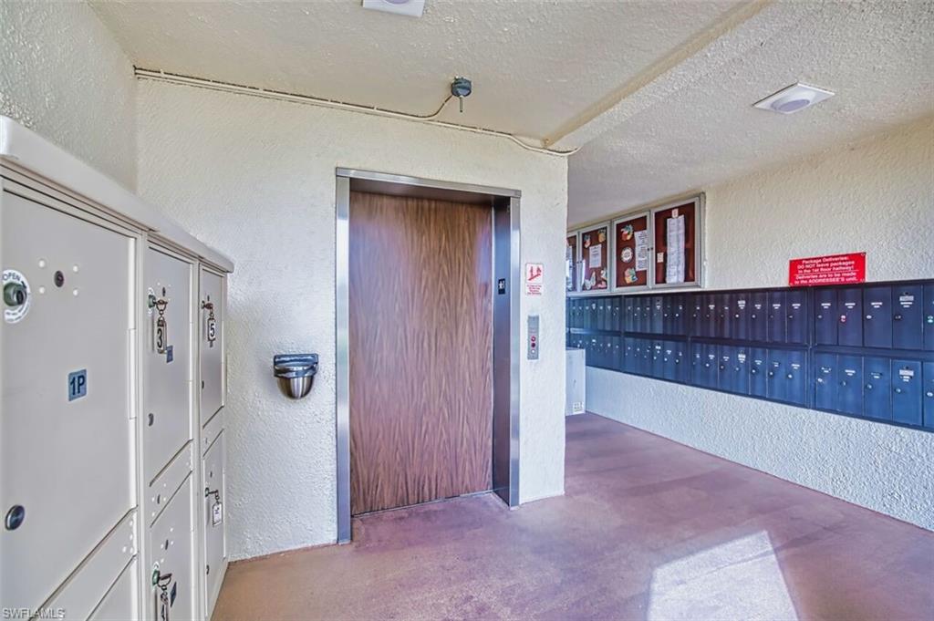 SEVEN LAKES - Residential