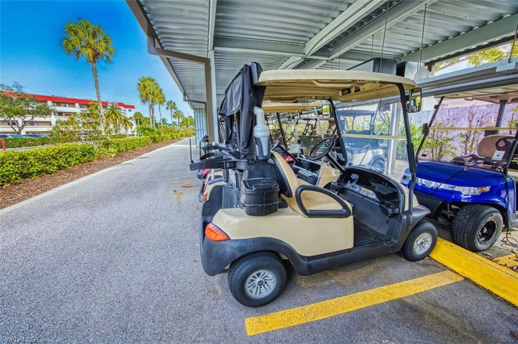 SEVEN LAKES - Residential