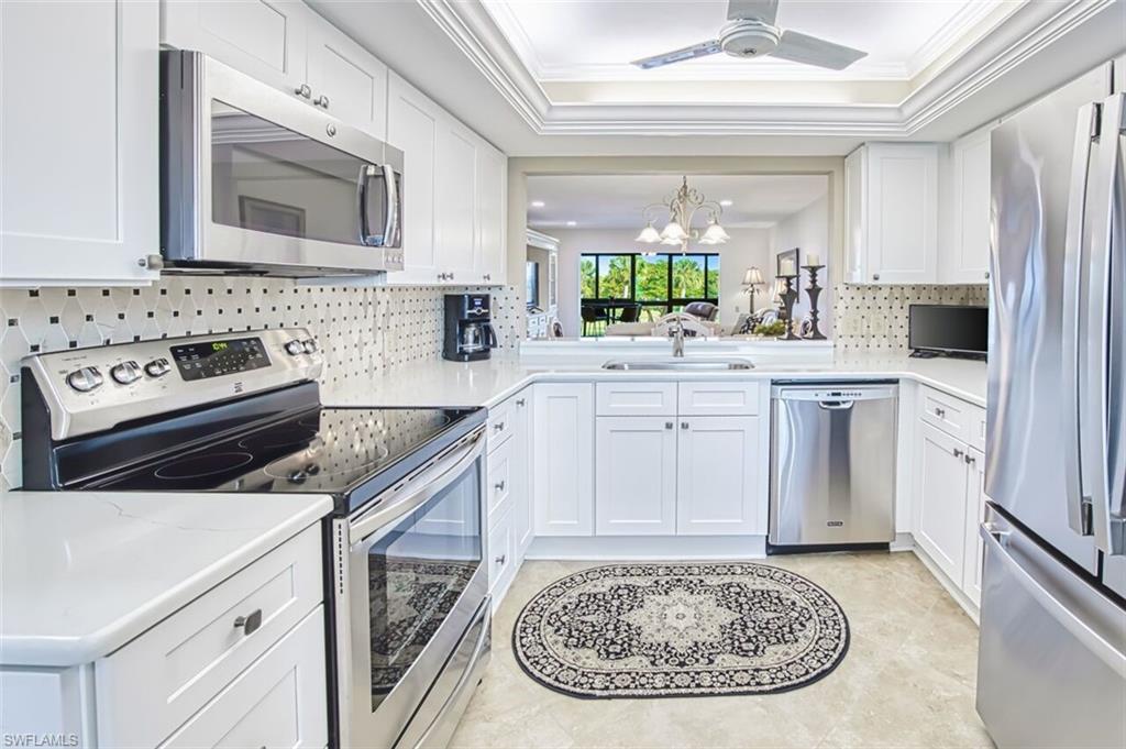 SEVEN LAKES - Residential