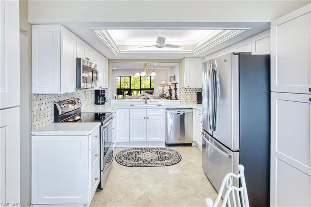 SEVEN LAKES - Residential