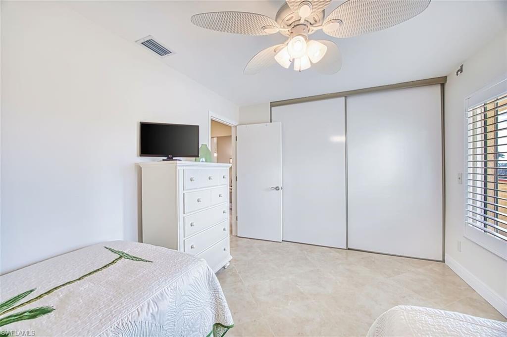 SEVEN LAKES - Residential