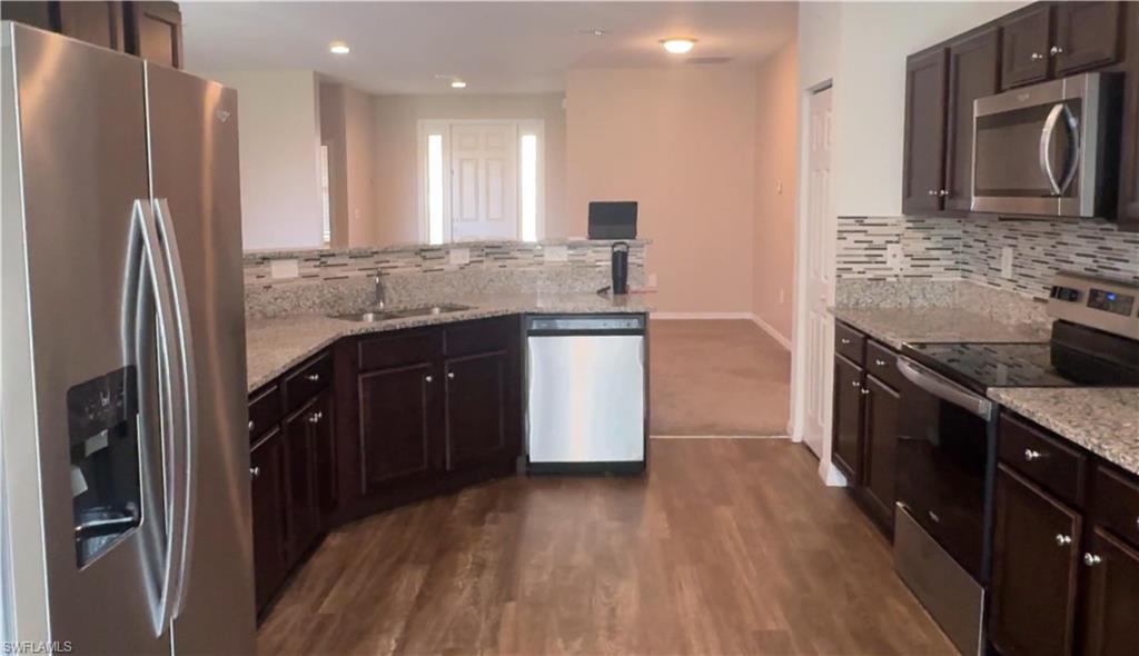 ARROWHEAD RESERVE - Residential Lease