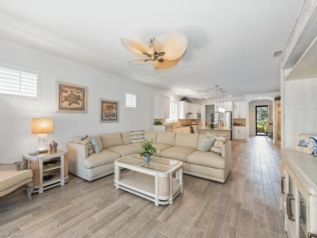 WINDING CYPRESS - Residential