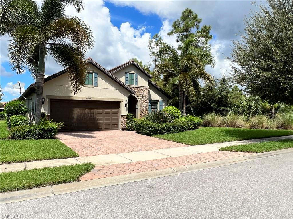 WINDING CYPRESS - Residential