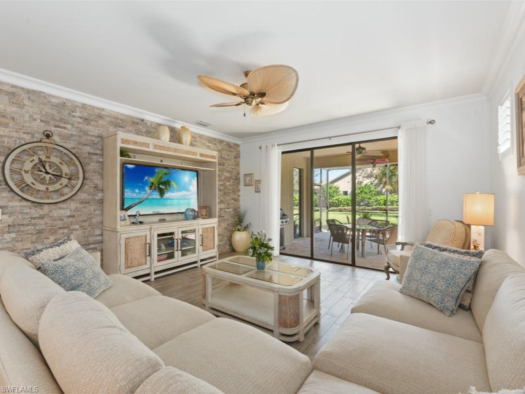 WINDING CYPRESS - Residential